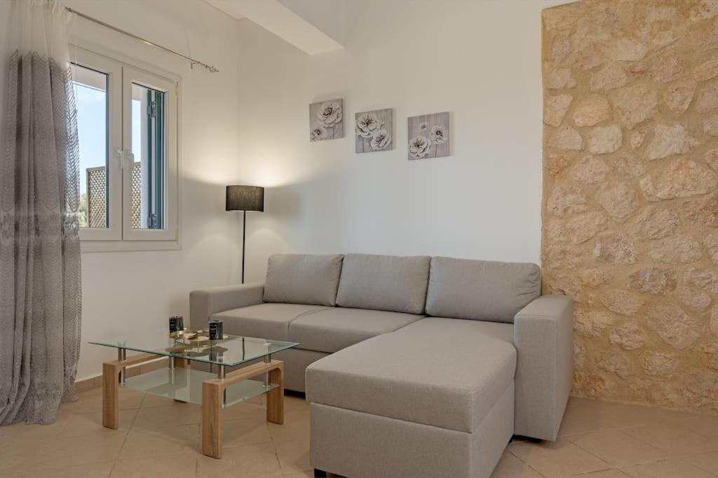 Ferienwohnung Spiros House Svoronata Exterior foto