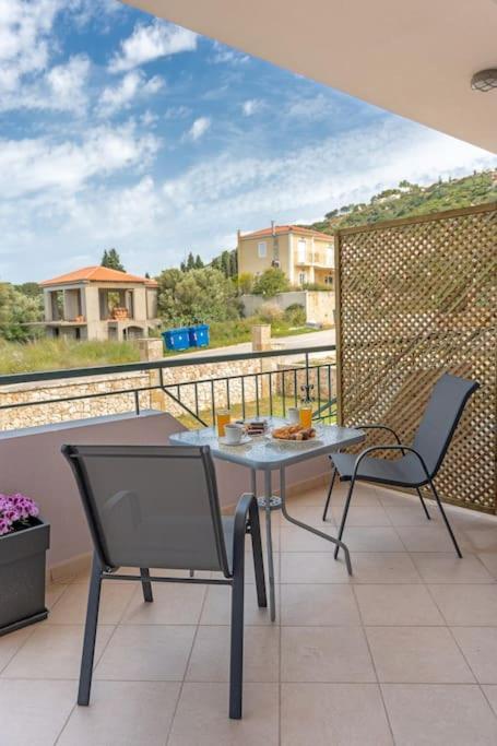 Ferienwohnung Spiros House Svoronata Exterior foto